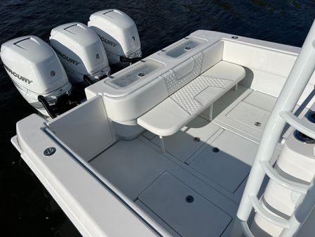 Contender 39-ST-CENTER-CONSOLE image