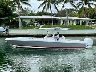 Intrepid 327 Center Console
