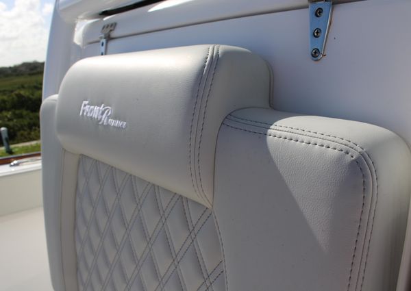 Front Runner 26 Center Console image