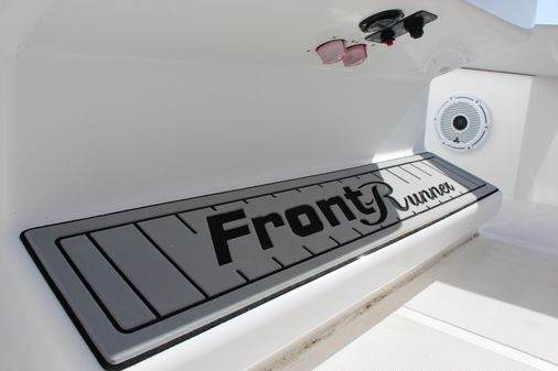 Front Runner 26 Center Console image