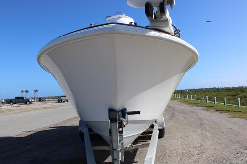 Front Runner 26 Center Console image