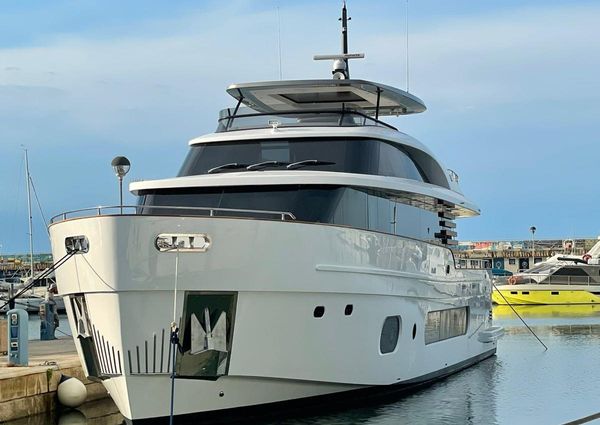 Azimut Magellano 25M image