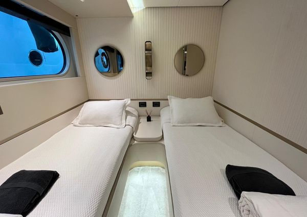 Azimut Magellano 25M image