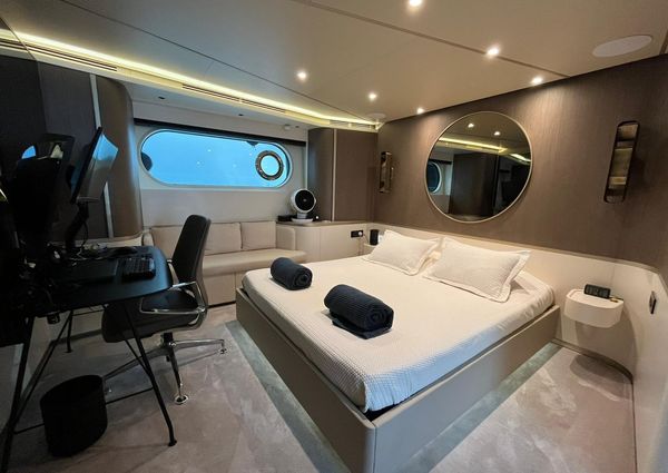 Azimut Magellano 25M image