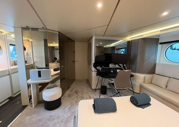 Azimut Magellano 25M image