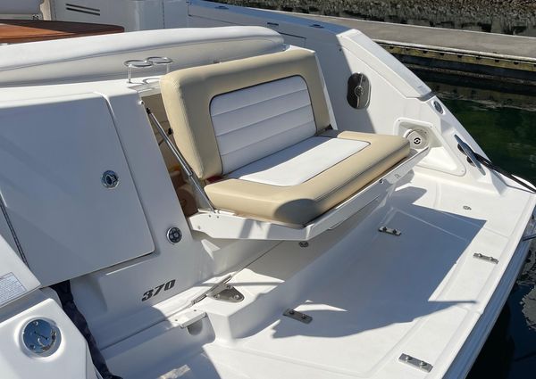 Sea-ray 370-SUNDANCER image