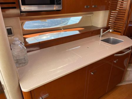 Sea Ray 370 Sundancer image