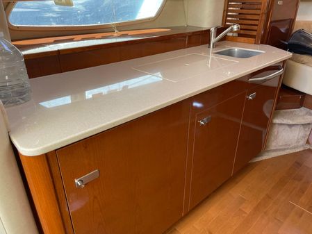 Sea Ray 370 Sundancer image