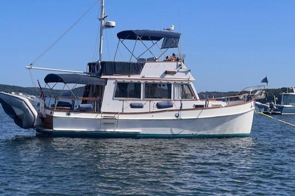 Grand-banks 32-FLYBRIDGE-TRAWLER-HULL-683 - main image