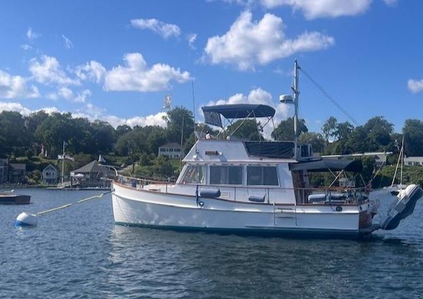 Grand-banks 32-FLYBRIDGE-TRAWLER-HULL-683 image