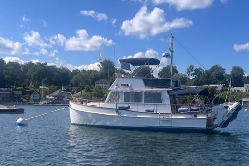 Grand-banks 32-FLYBRIDGE-TRAWLER-HULL-683 image