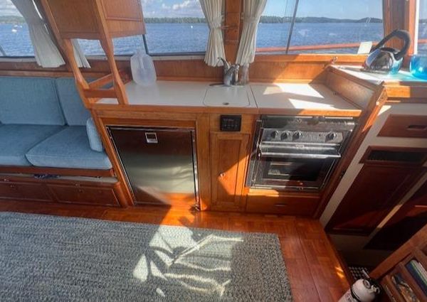 Grand-banks 32-FLYBRIDGE-TRAWLER-HULL-683 image