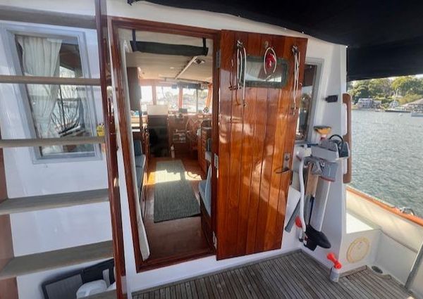 Grand-banks 32-FLYBRIDGE-TRAWLER-HULL-683 image