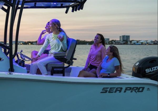 Sea-pro 202-CENTER-CONSOLE image