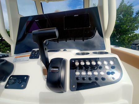 NauticStar 24 Legacy image