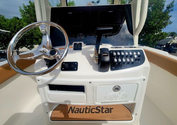 NauticStar 24 Legacy image
