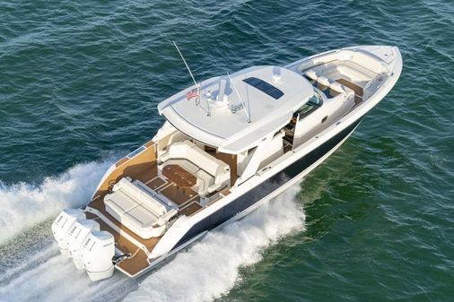 Tiara Yachts 48 LS image