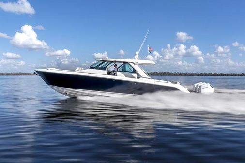 Tiara Yachts 48 LS image