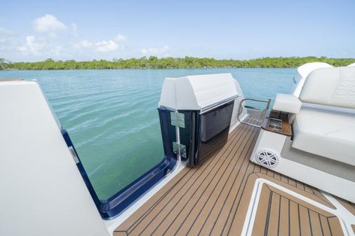 Tiara Yachts 48 LS image