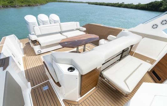 Tiara Yachts 48 LS image