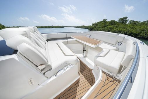 Tiara Yachts 48 LS image