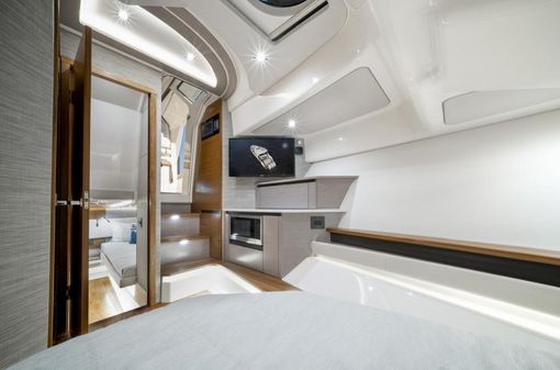 Tiara Yachts 48 LS image