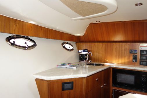 Tiara Yachts 3100 Coronet image