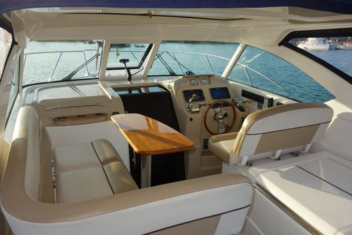 Tiara Yachts 3100 Coronet image