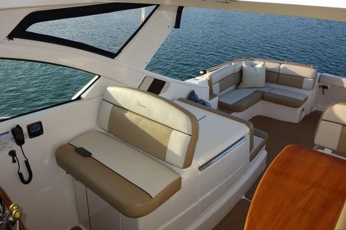 Tiara Yachts 3100 Coronet image