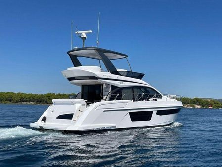 Azimut 53 Fly image