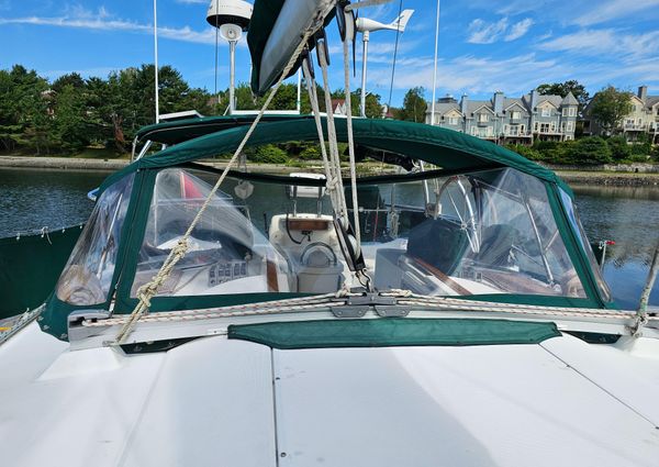 Beneteau 440 image