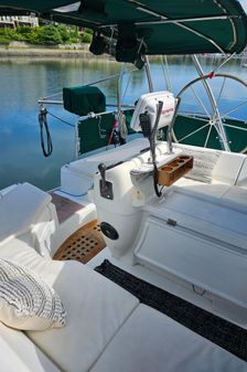 Beneteau 440 image