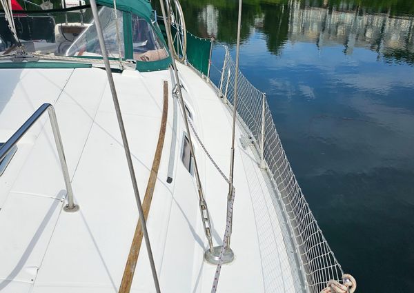 Beneteau 440 image