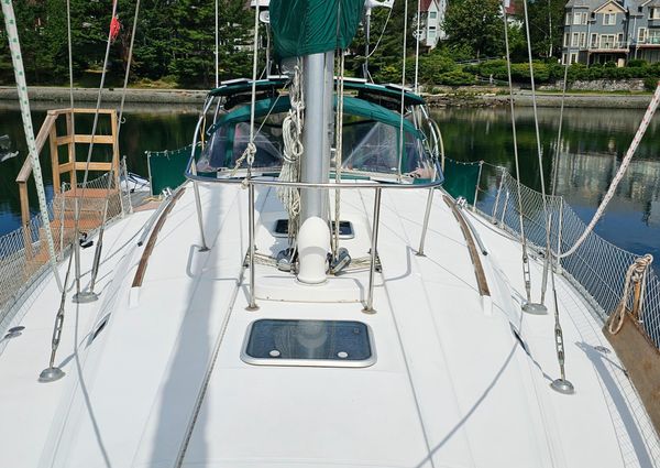 Beneteau 440 image