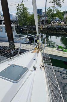 Beneteau 440 image