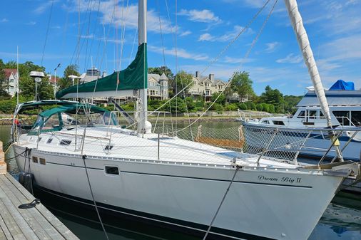 Beneteau 440 image