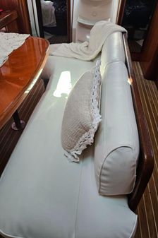 Beneteau 440 image