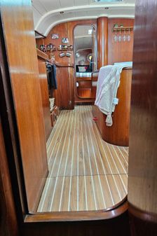 Beneteau 440 image