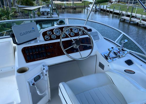 Bayliner 3258-CIERA-COMMAND-BRIDGE-DX image