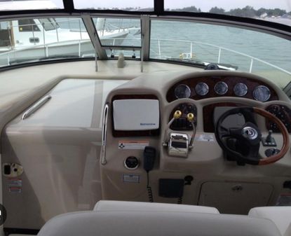 Sea Ray 320 Sundancer image