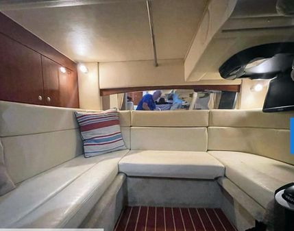 Sea Ray 320 Sundancer image