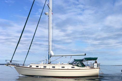 Island Packet 40 image