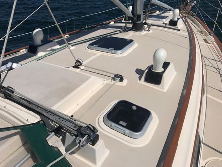 Island Packet 40 image