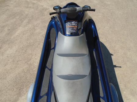 Yamaha WaveRunner VX Deluxe image
