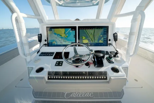 Invincible 46-CATAMARAN image
