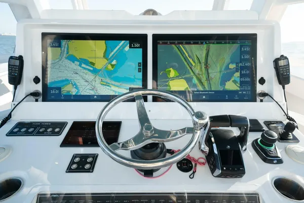 Invincible 46-CATAMARAN image