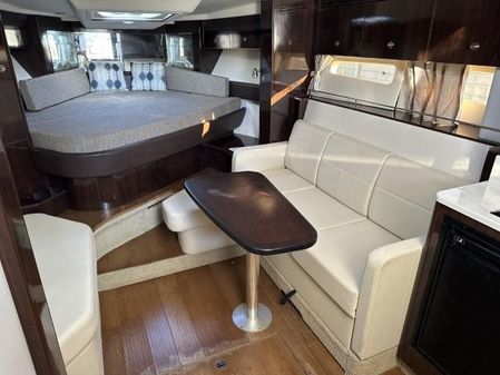 Sea Ray Sundancer 350 Coupe image