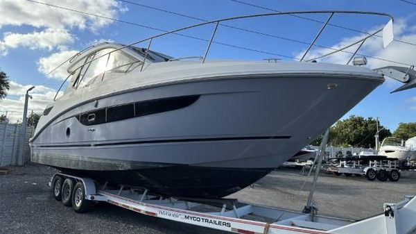Sea Ray Sundancer 350 Coupe