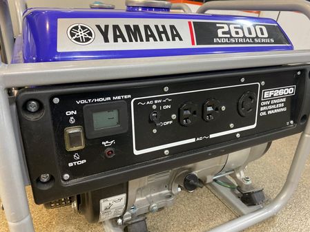 Yamaha Outboards EF2600 Generator image