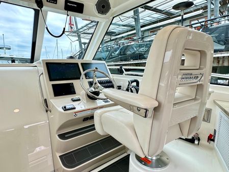 Boston Whaler 345 Conquest Pilothouse image